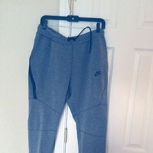 GREY NIKE MENS JOGGERS